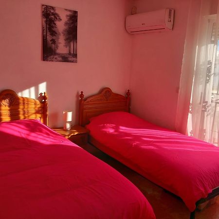 A Room With A Sun View Орихуела Екстериор снимка